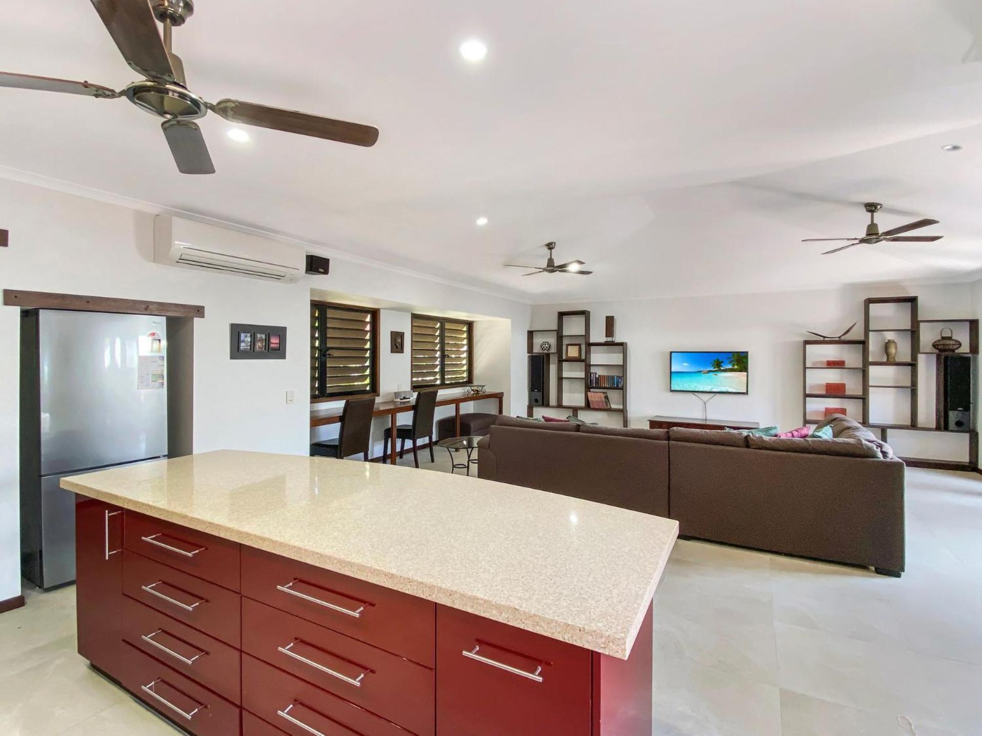 Little Banyak Villa Horseshoe Bay Bagian luar foto
