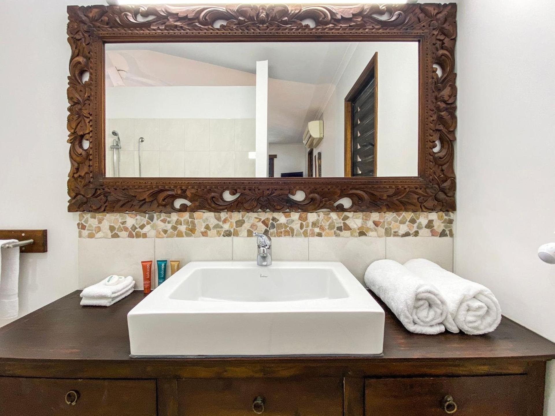 Little Banyak Villa Horseshoe Bay Bagian luar foto