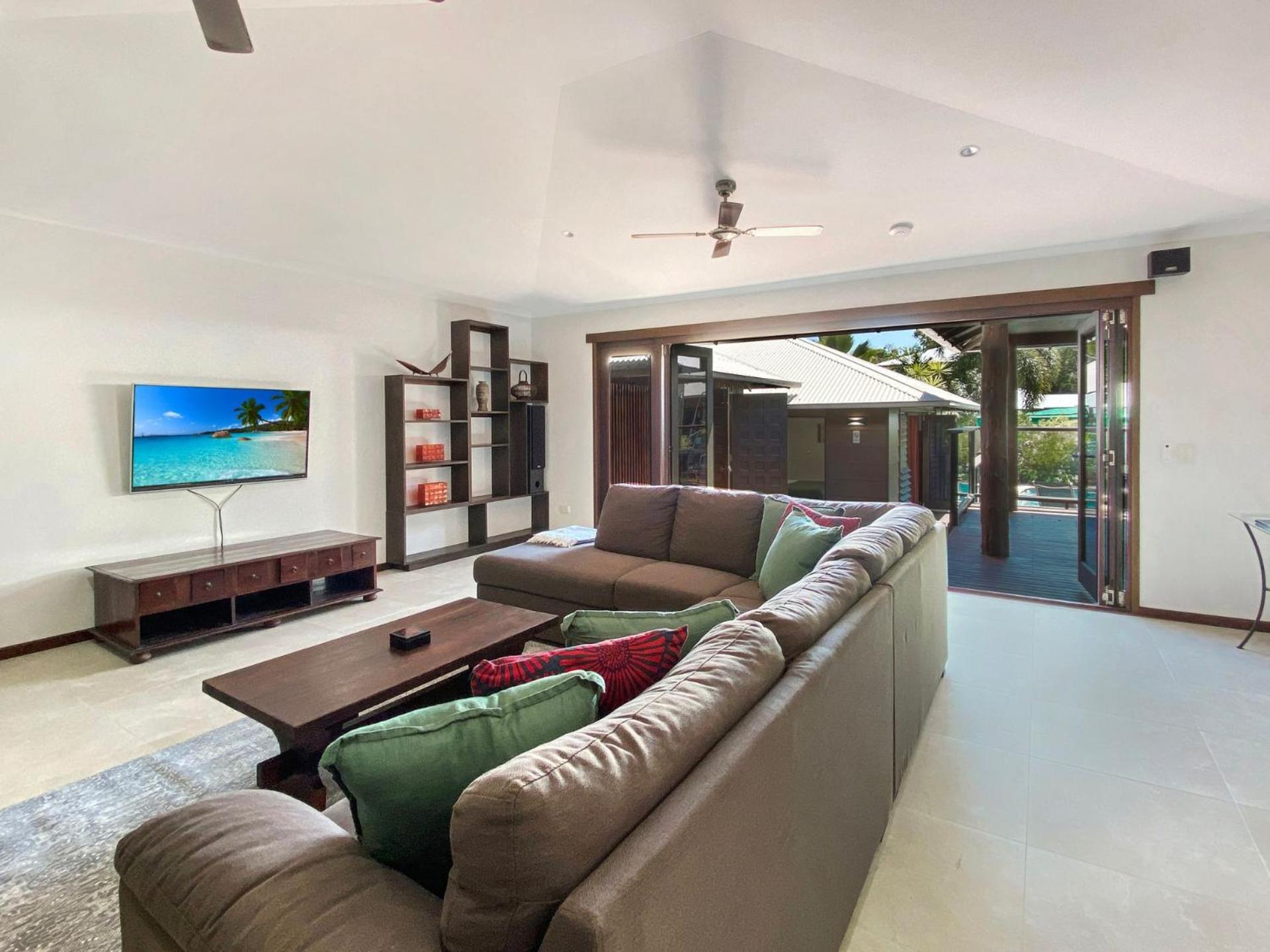 Little Banyak Villa Horseshoe Bay Bagian luar foto