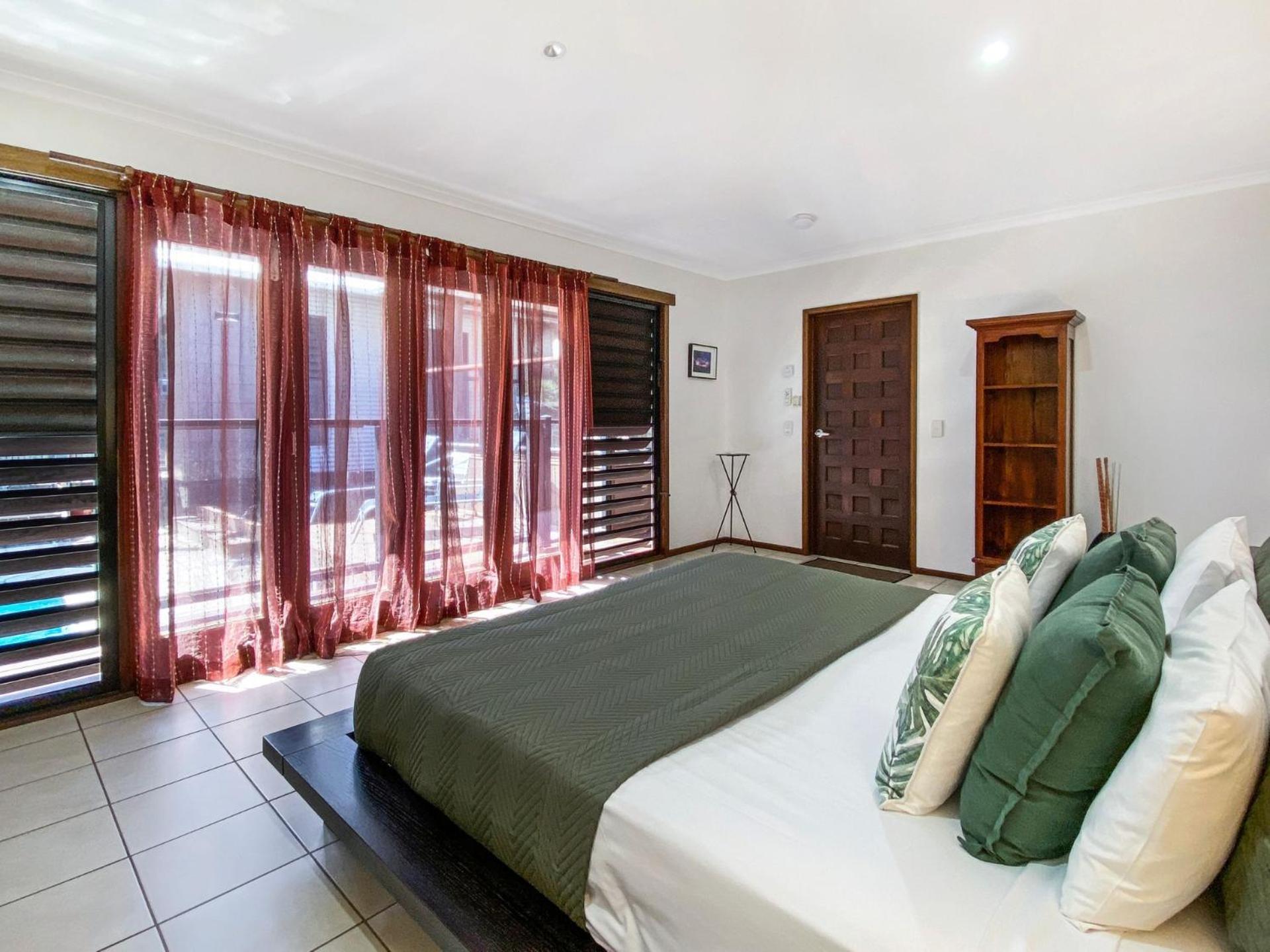 Little Banyak Villa Horseshoe Bay Bagian luar foto